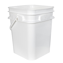 CHAUDIÈRE PLASTIQUE CARRÉE BLANCHE 15L