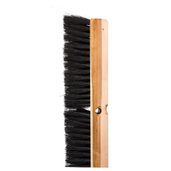 MEDIUM FILL BLACK PUSH BROOM 18