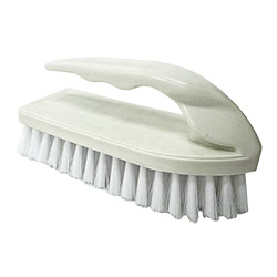 BROSSE À MAINS EN FORME DE FER 6